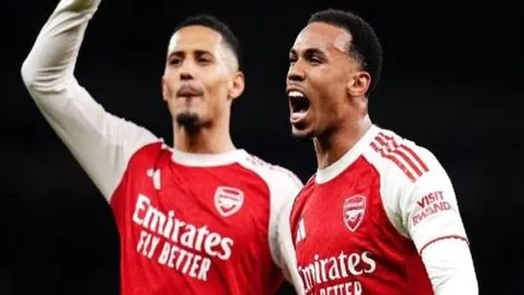 补时逆天改命！补时3球逆转，92分钟惊险平局，全场3球乌龙，6-4绝境逆袭